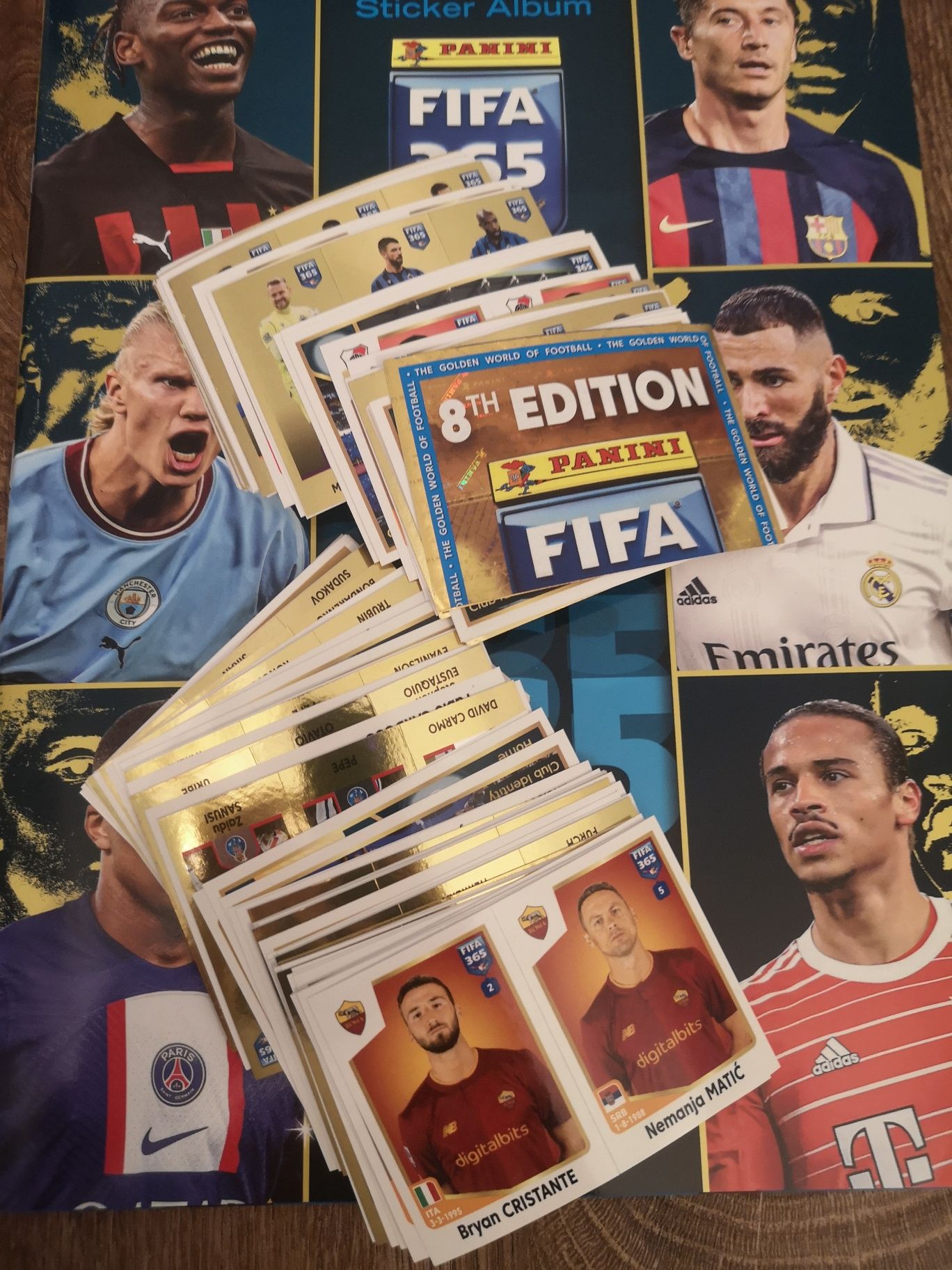 Cromos da coleção FIFA 2023