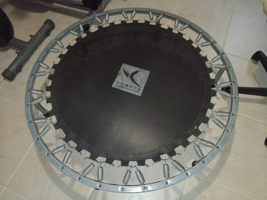 Mini trampolim usado