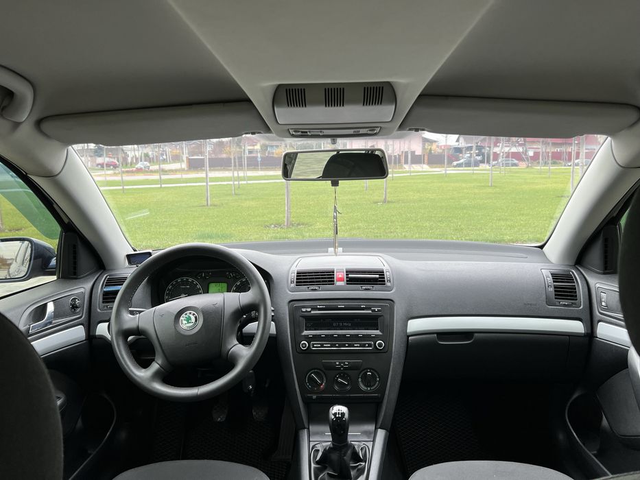 Продам Шкоду Октавію А5. 1.6 бенз MPI