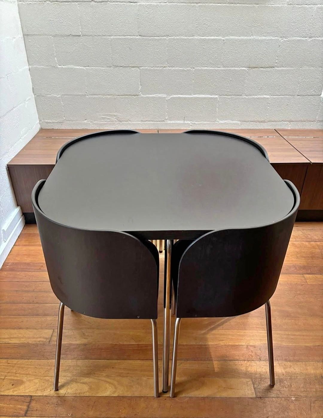 Mesa Sala IKEA Fusion com 4 Cadeiras