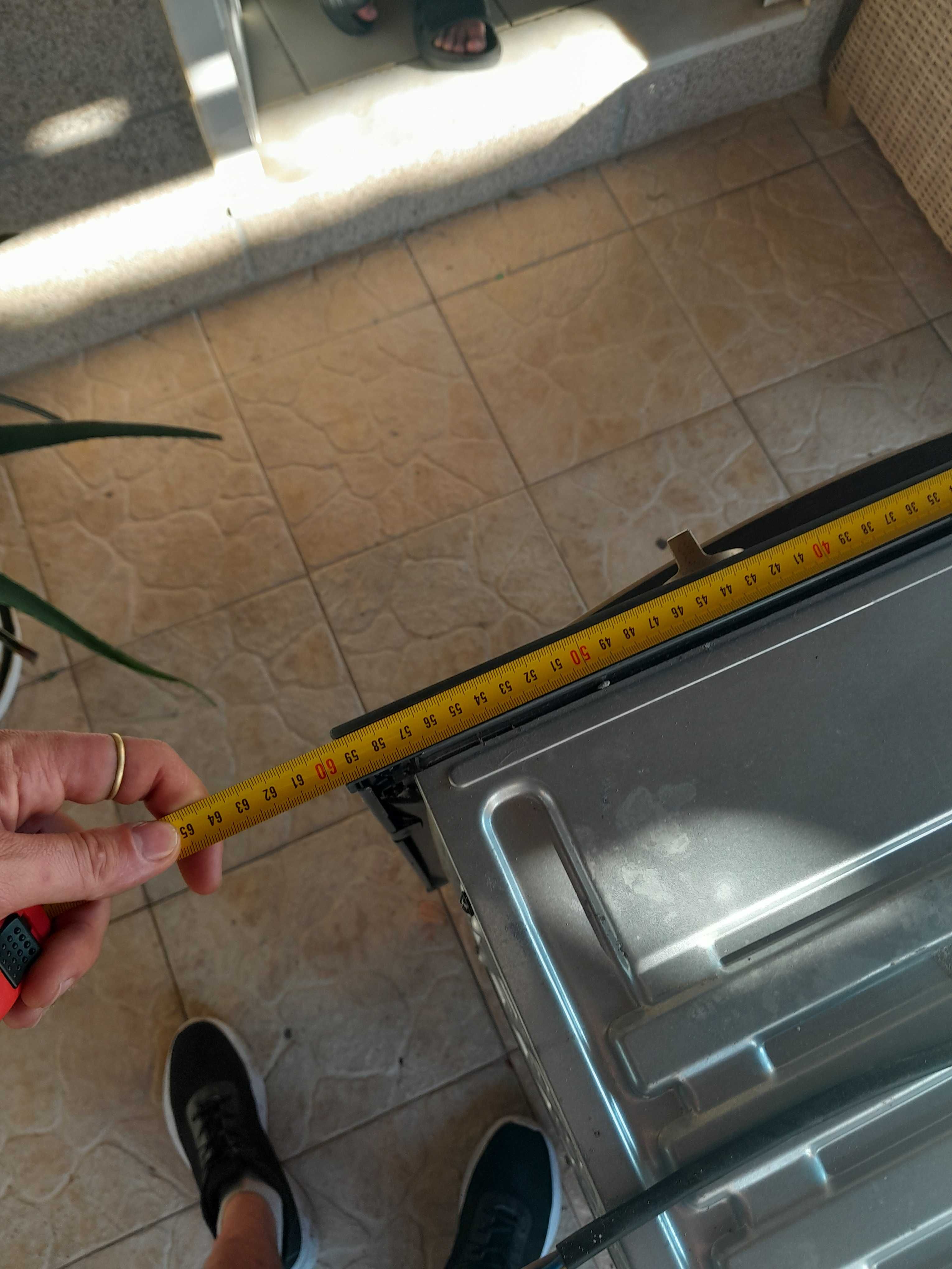 Forno Elétrico com várias funções