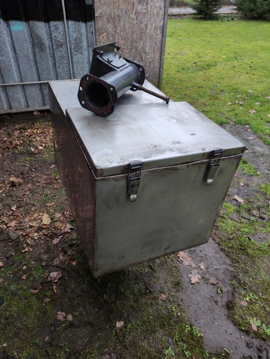 Zasobnik podajnika ekogroszku, zbiornik podajnika