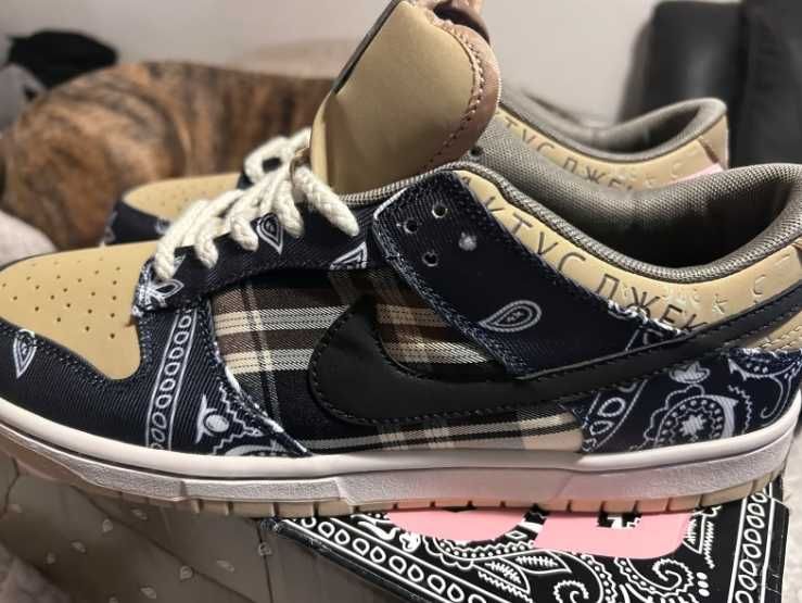Buty-Trampk-Nike SB Dunk Low Travis Scott R.37