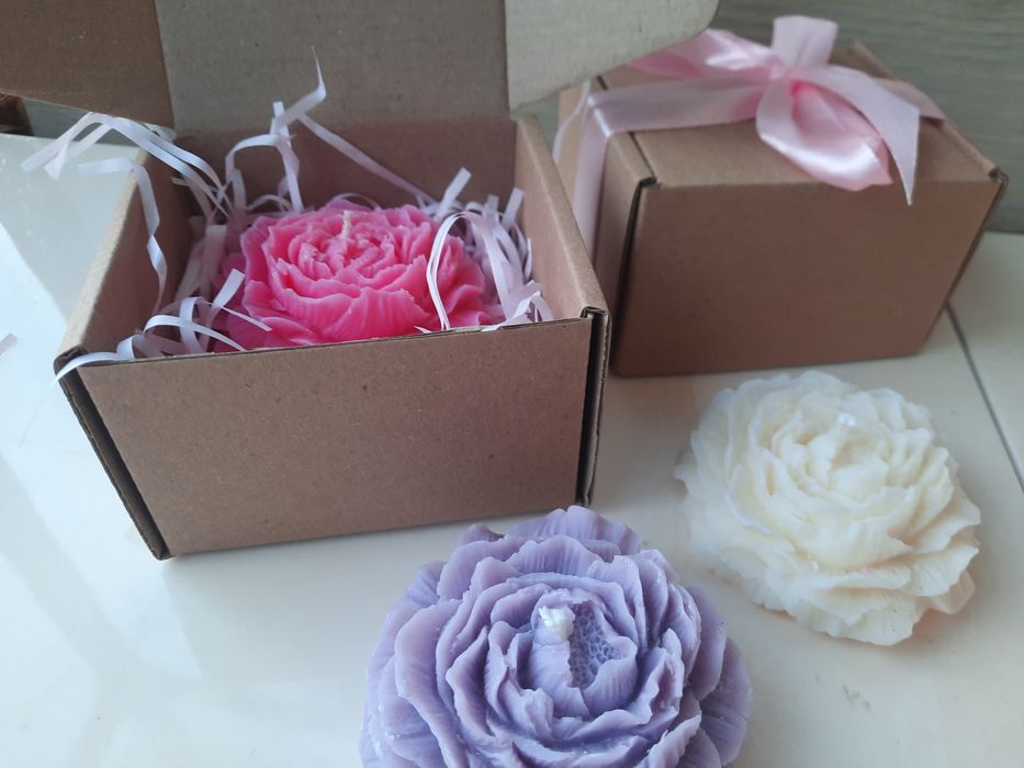 Аромосвіча "Півонія" (Подарунок)  з оливкового воску