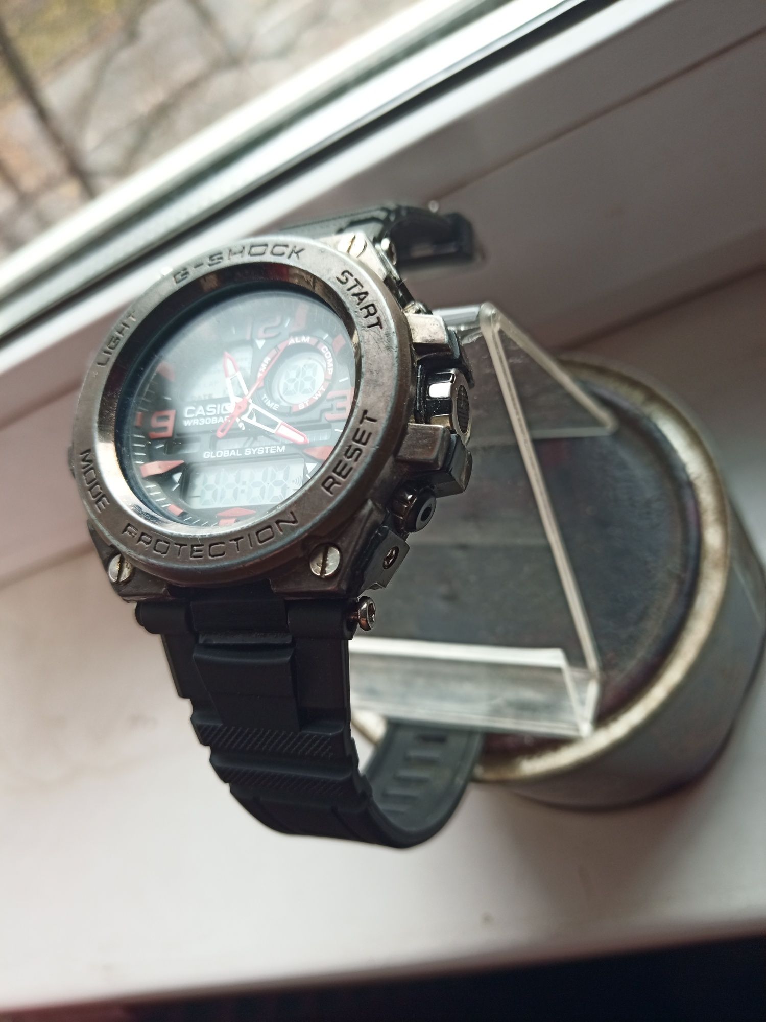 Продам годинник Casio