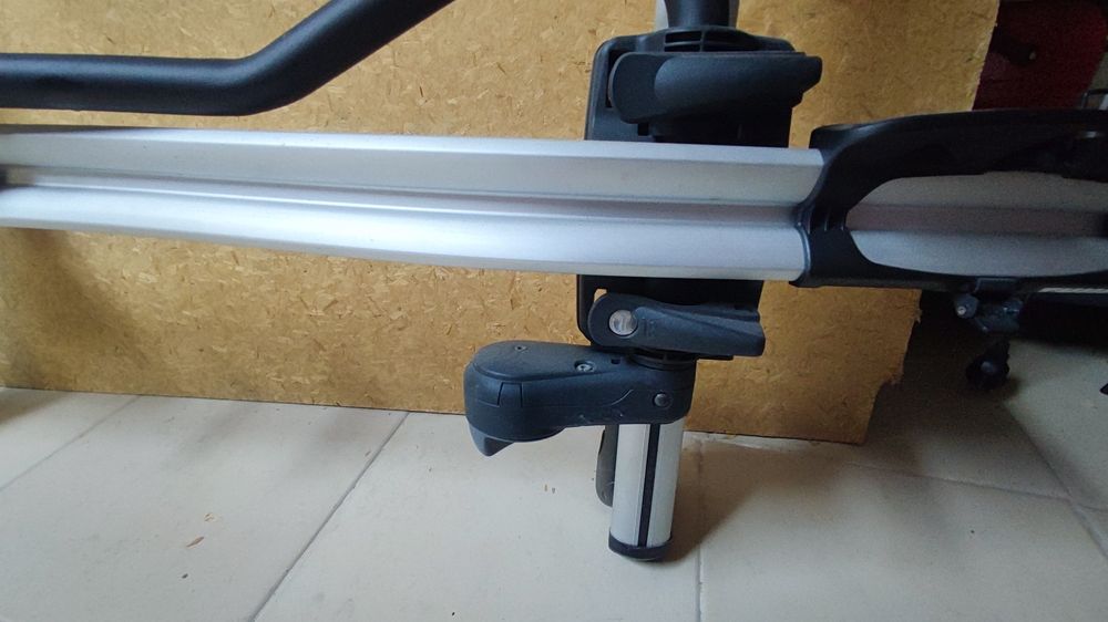 Suporte e barras tejadilho para bicicleta