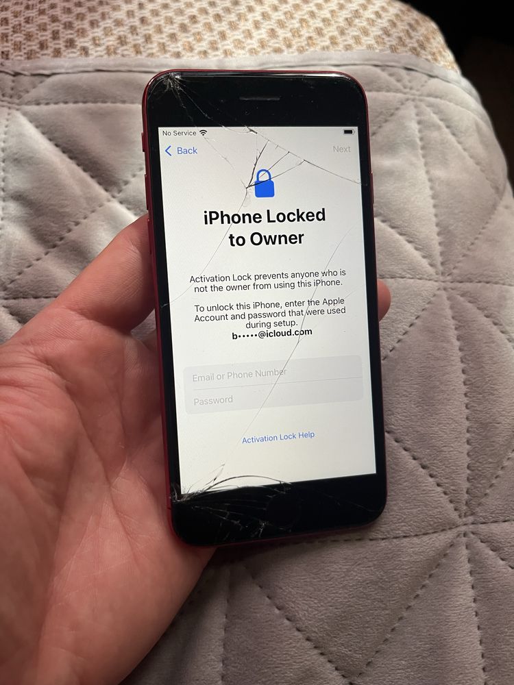 Apple iPhone SE 2 на 64Gb Заблокований iCloud як донор