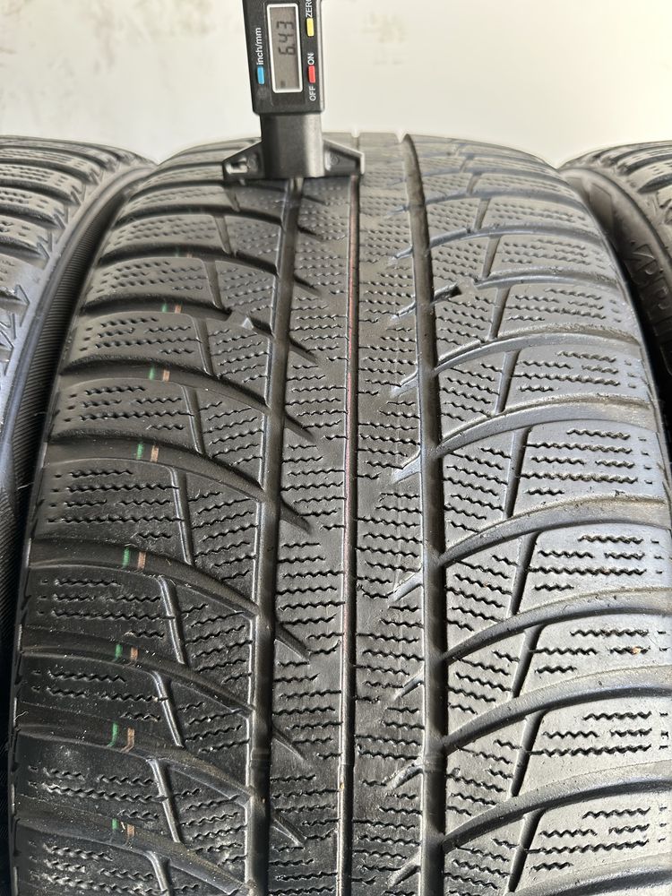Bridgestone Blizzak Im 001 225/40r18
