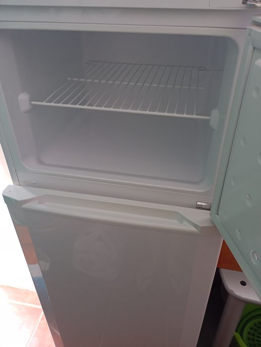 Vendo frigorífico em bom estado a funcionar perfeitamente