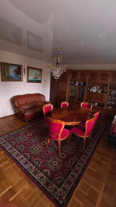 Продам 3 кім.квартиру у  Центрі  68000$