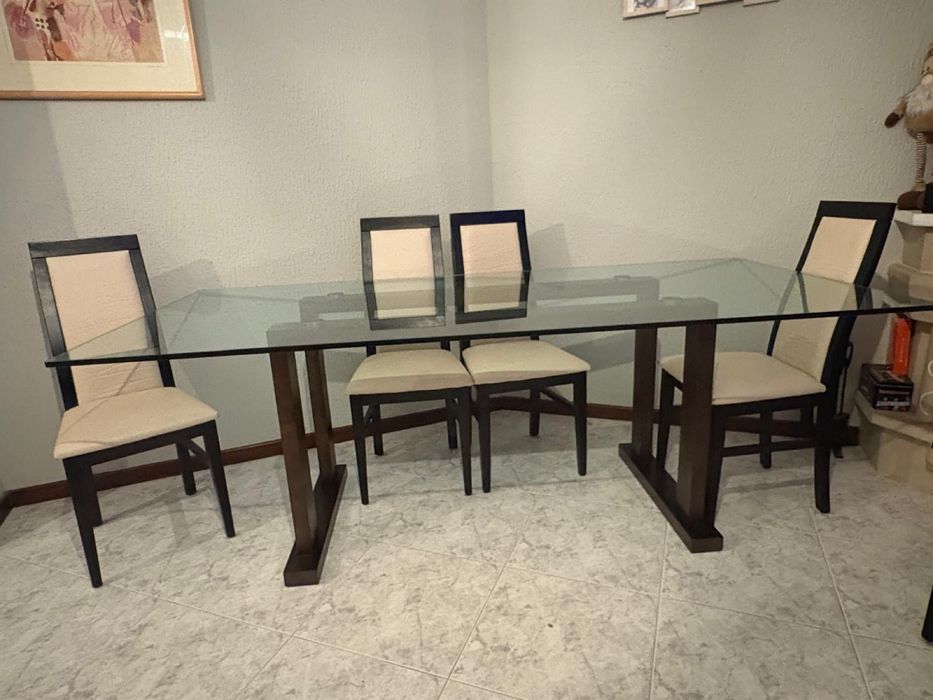 Mesa de sala +6 cadeiras