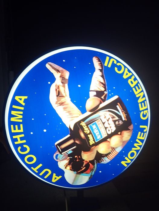 Baner podświetlany, plafon chemia nowej generacji.