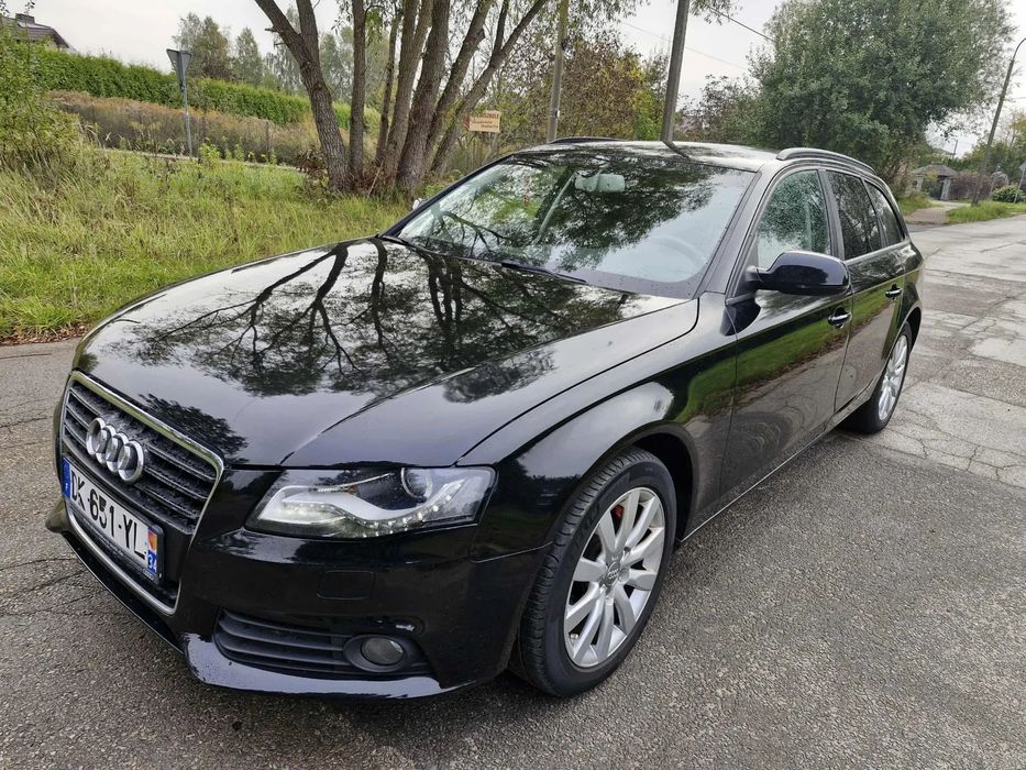 Audi A4 samochód po serwisie olejowym nowy rozrząd