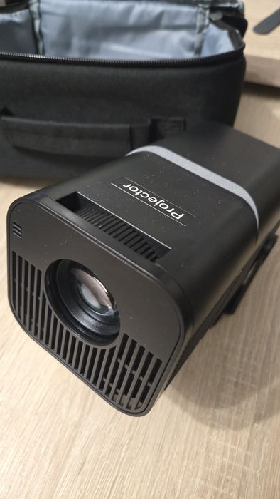 Портативний проєктор