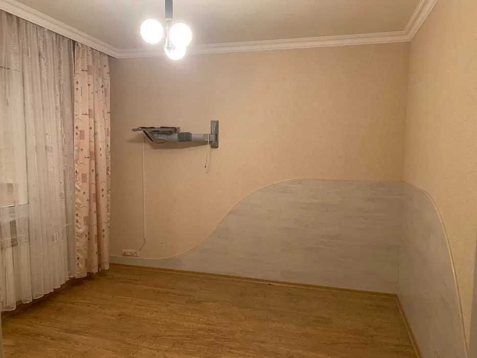 Продам квартиру 4+1! Лівий берег, 11 район!