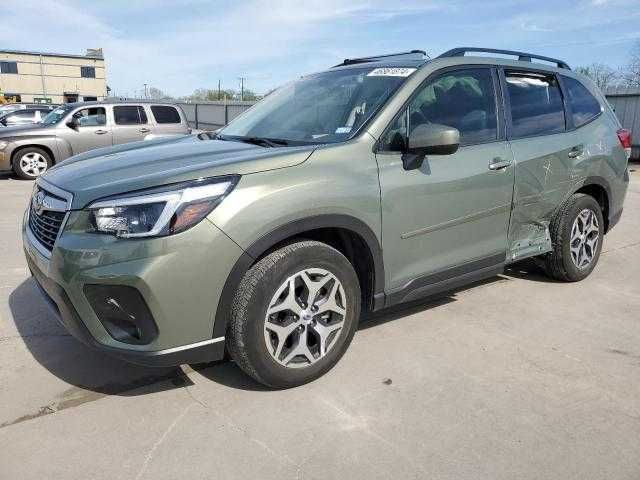 SUBARU Forester Premium 2021