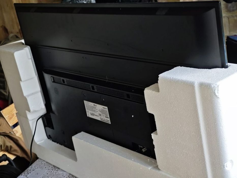 Телевізор Nokia QLED Smart TV 43" (108 см) 4K UHD .