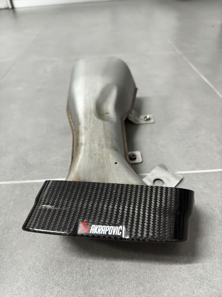 Ponteira em carbono akraprovic clio 4 Rs