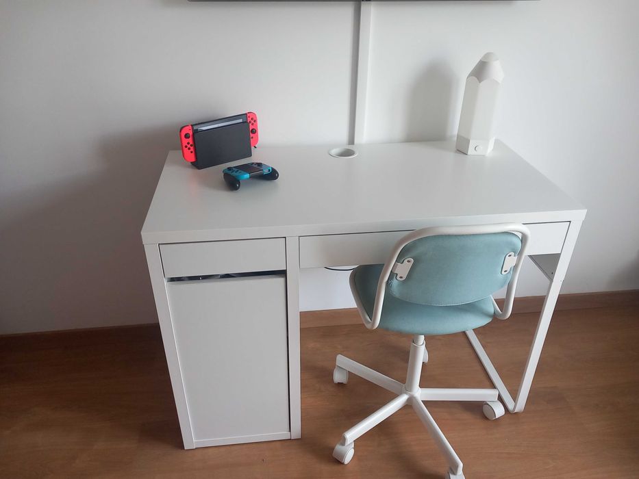 Secretaria Criança + Cadeira