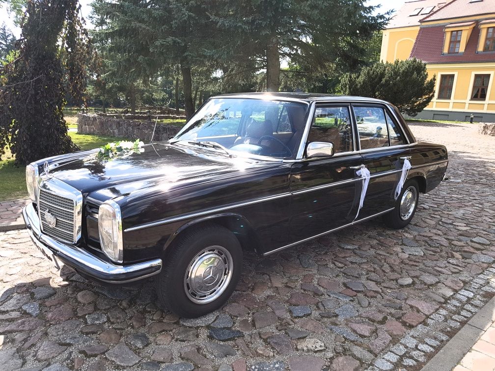 Samochód, auto do ślubu - Mercedes W115 z 1974 roku