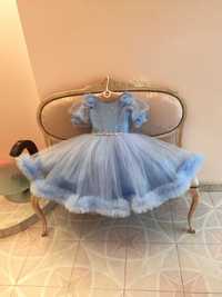 Нова Чудова Святкова сукня на дівчинку 6 років від салону