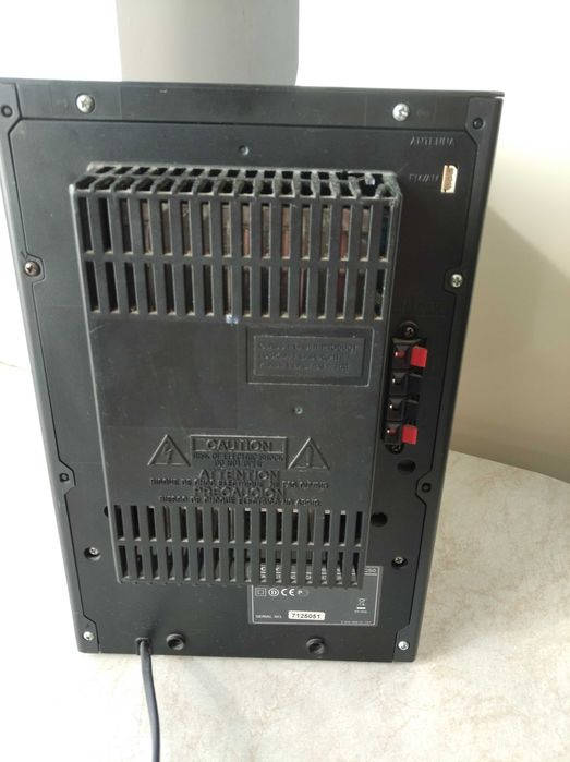 Музыкальный центр Sony HCD-EC50 с MP3 + колонки Panasonic SB-PM11