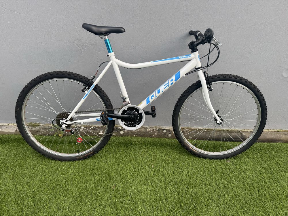 Bicicleta roda 26 - estado novo