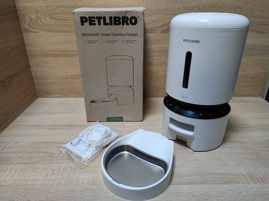 Podajnik na karmę automatyczny dla psów i kotów PETLIBRO 5L WIFI