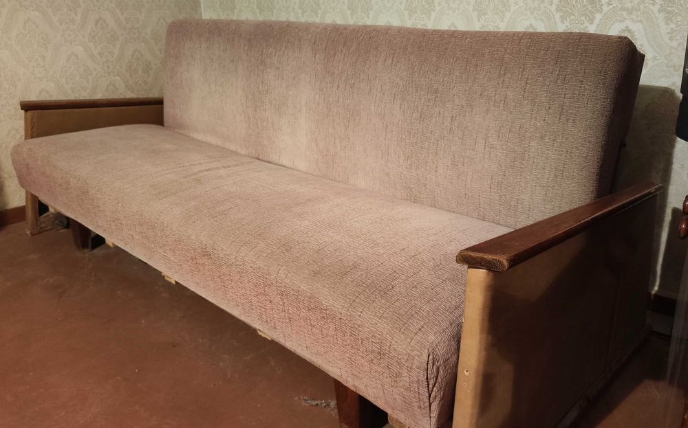 Распродажа, б/у диван и другая мебель