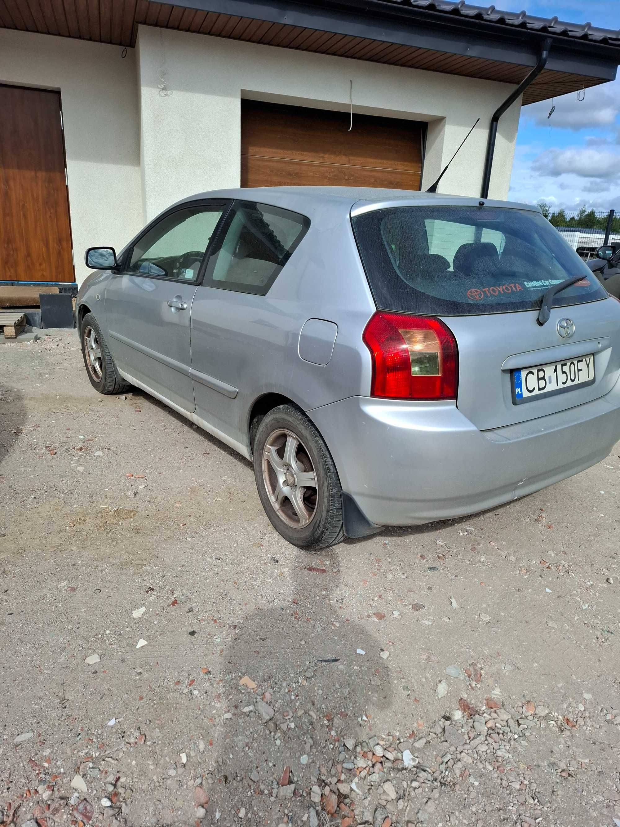Toyota Corolla E12 1.4 VVTi 2004 rok