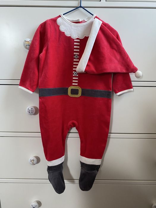 Nowy pajacyk strój Mikołajka z czapką  C&A baby Club  Rozmiar 80