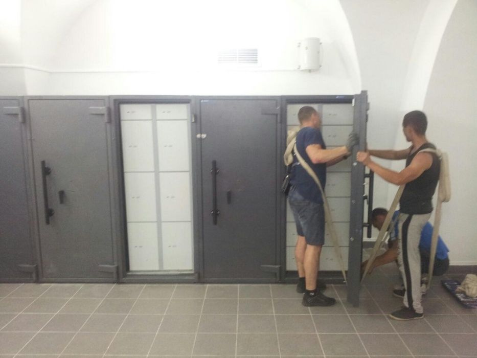 Грузоперевозки 2,3,5,7,10 тон. 6 метров, гидроборт. Опытные грузчики