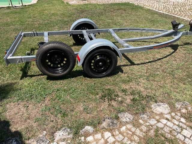 2 Atrelados Rebosov  moto e  mota de agua preço unitário fixo