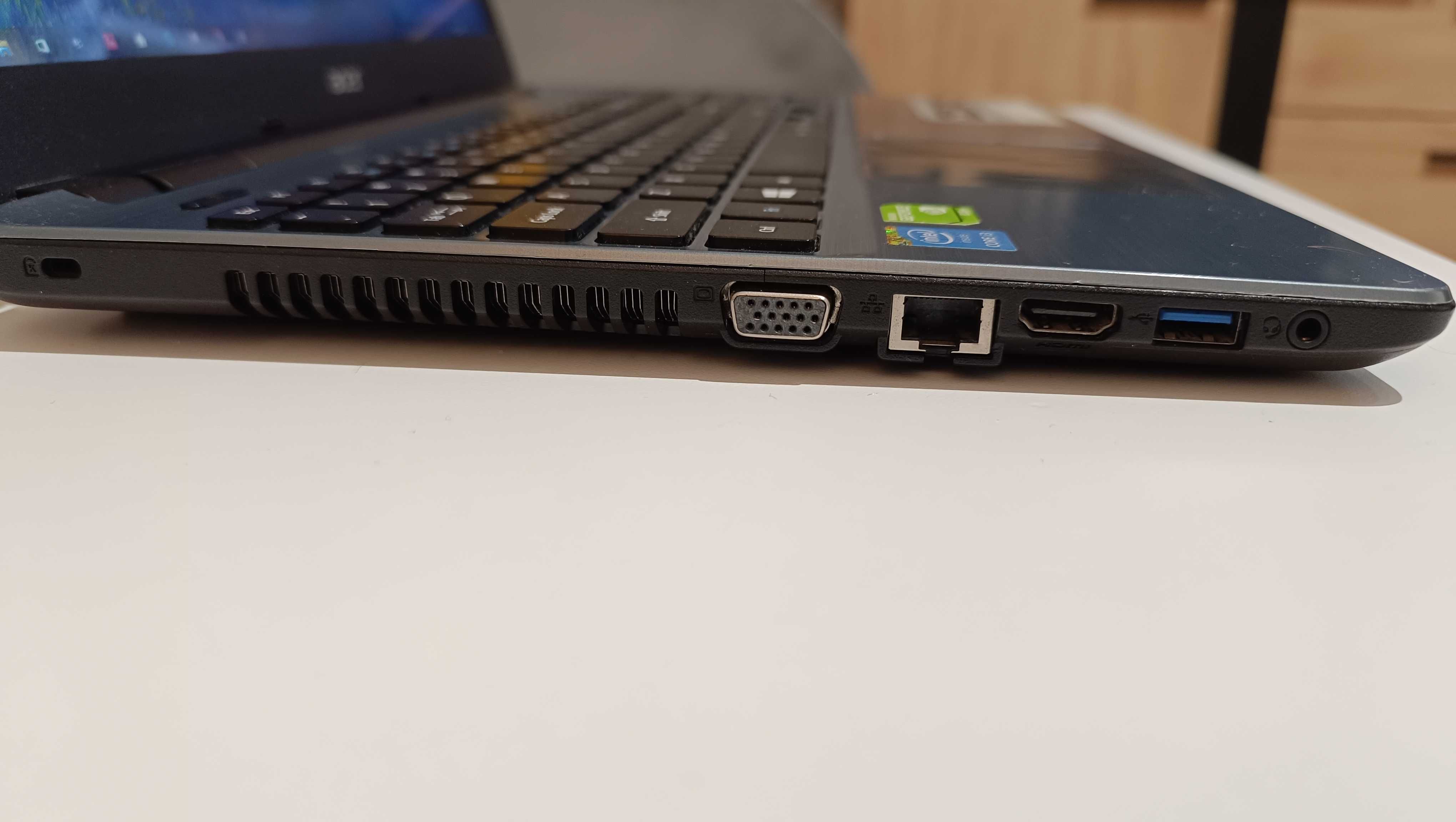 Laptop ACER Aspire E 15  (E5-571G-39Q2) / NVIDIA GeForce  820M 1GB