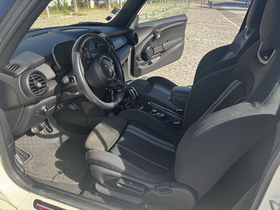 Mini John Cooper Works Caprio