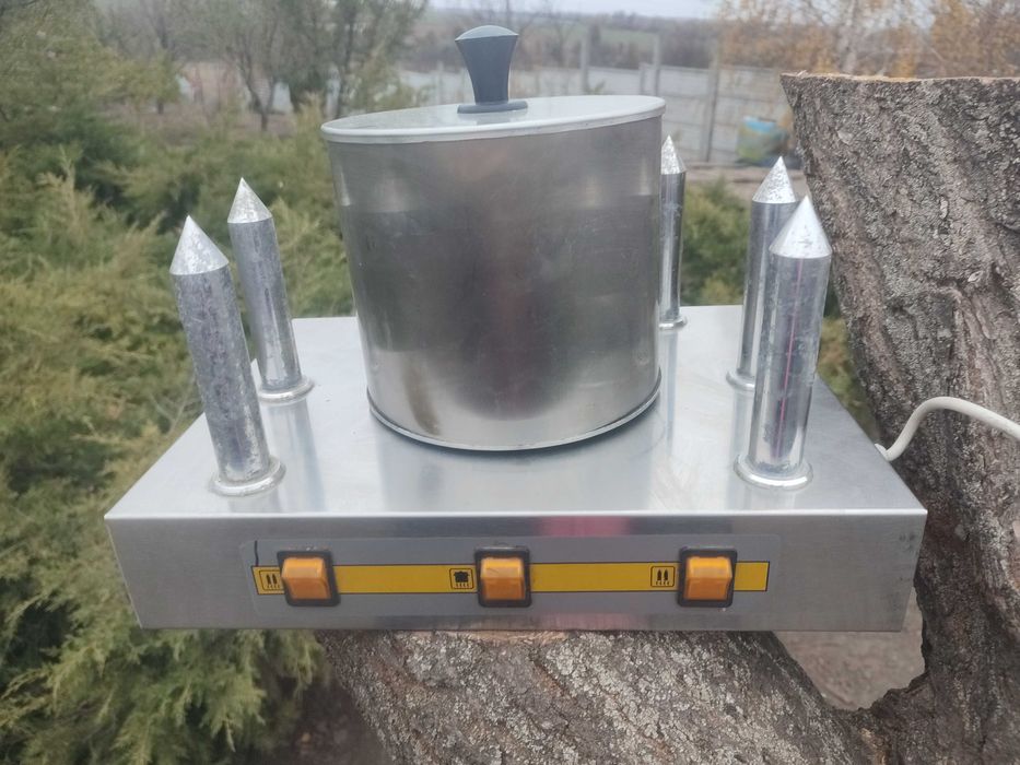 Продам.Апарат для хот догів