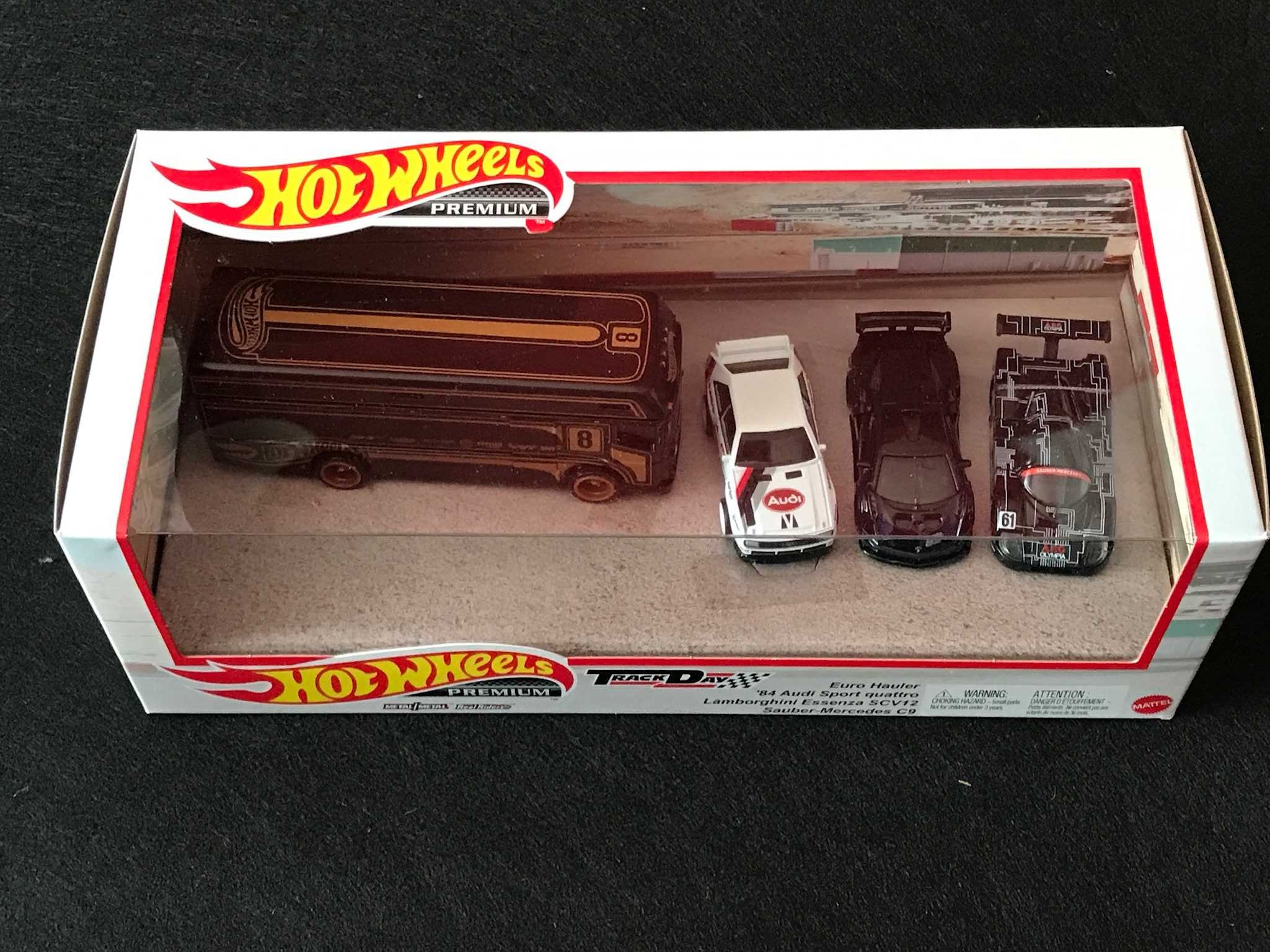 HotWheels Track Day Premium set 1/64