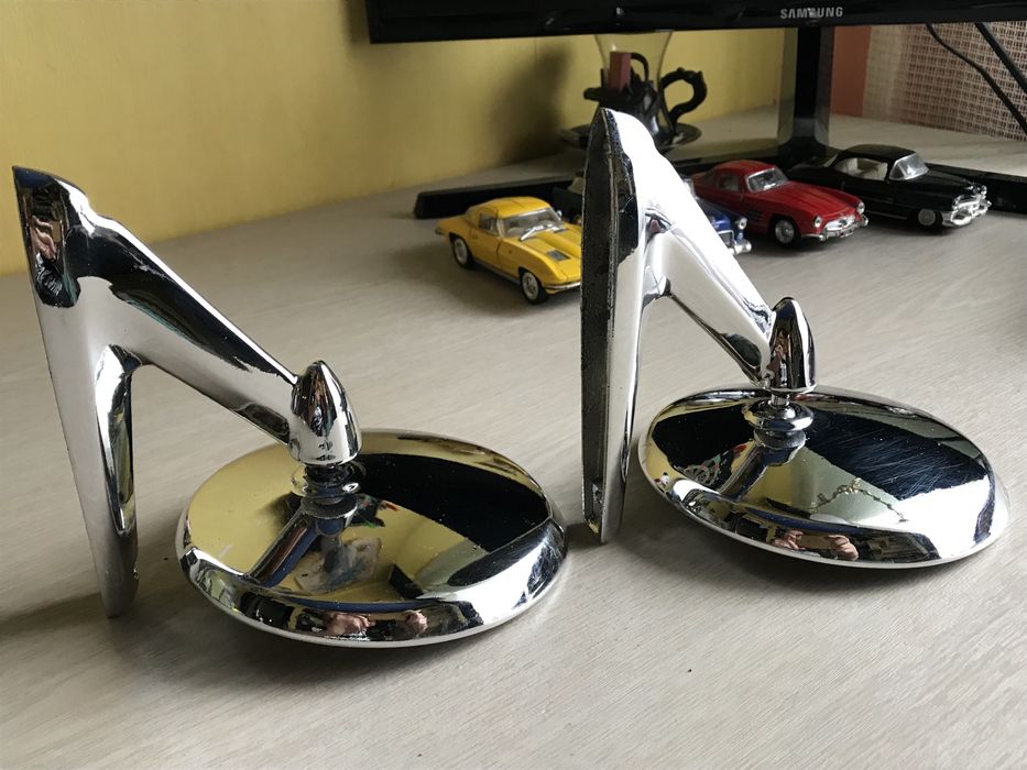 Ретро зеркала на ретро авто