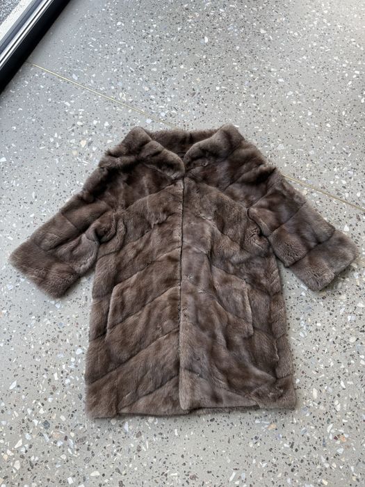 Норкова шуба женская