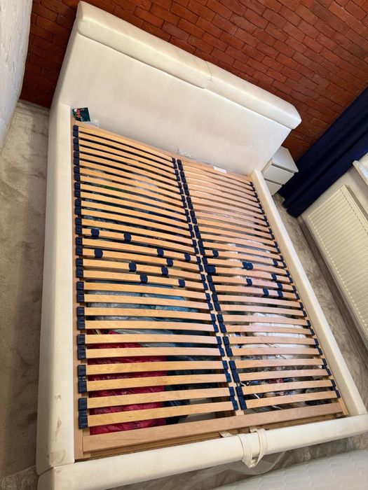 Łóżko tapicerowane 160x200 ze stelażem i pojemnikiem na pościel