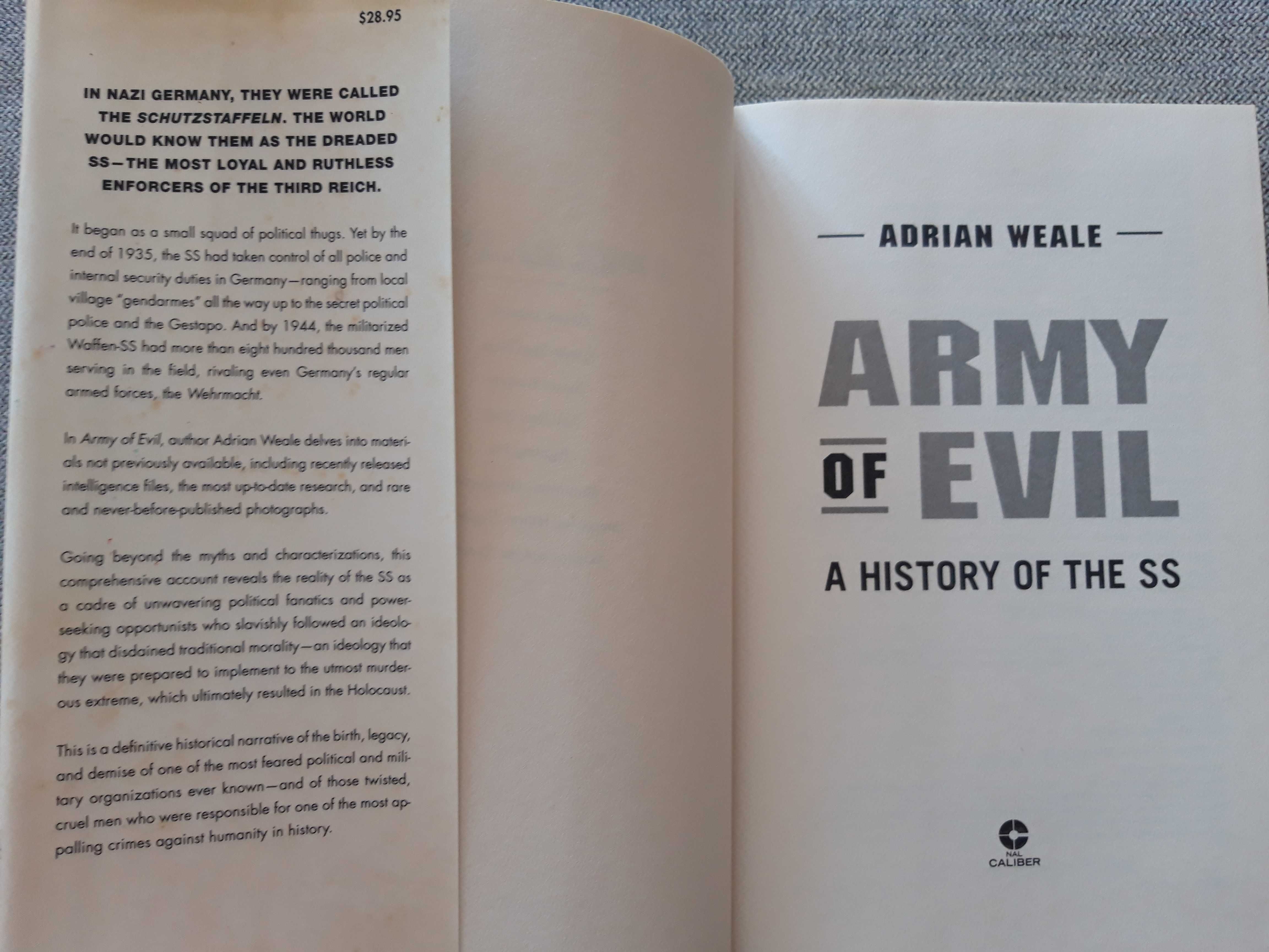 Livro "Army of Evil - A historia of the SS"