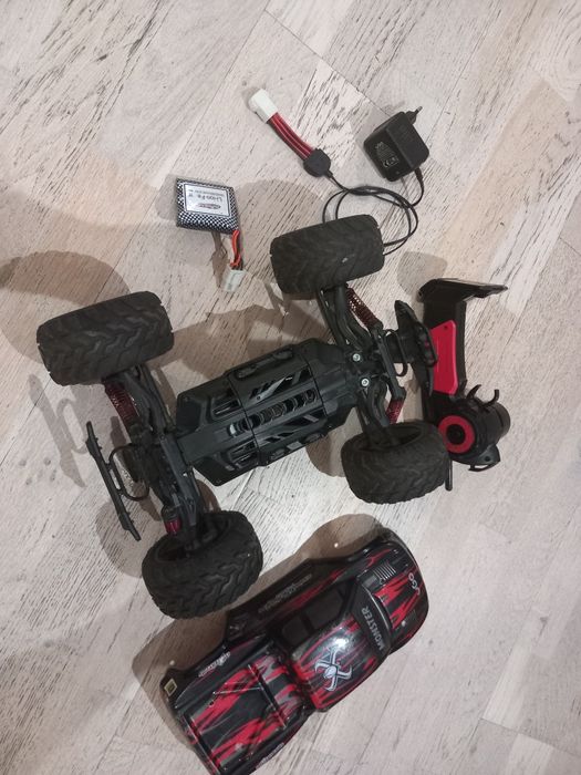 Ugo MONSTER urc 1152