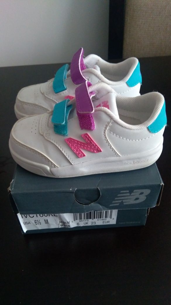 Buty New Balance dla dziewczynki