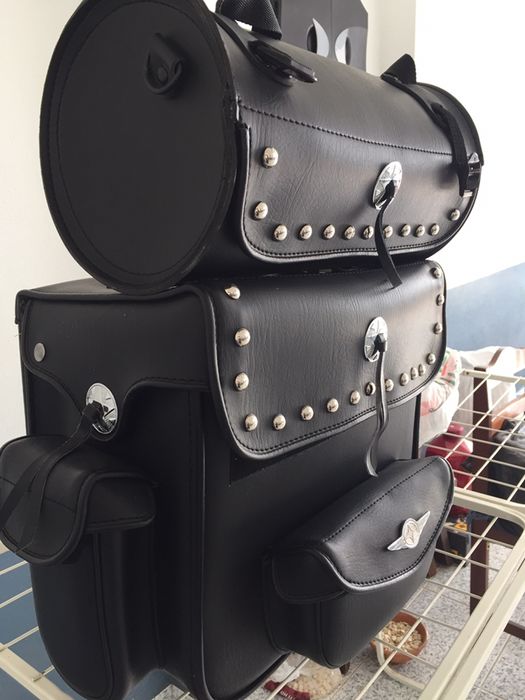 Mala de mota em pele