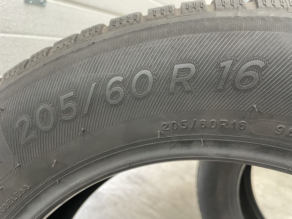 2 Pneus 205/60 R16 Michelin