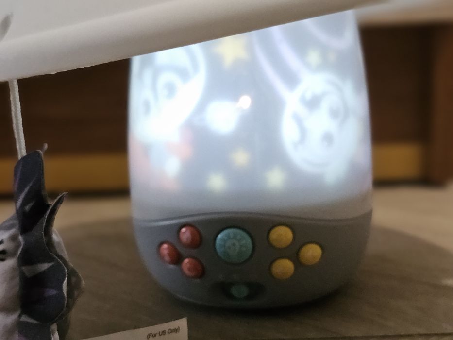 Winfun karuzela z projektorem i pozytywką