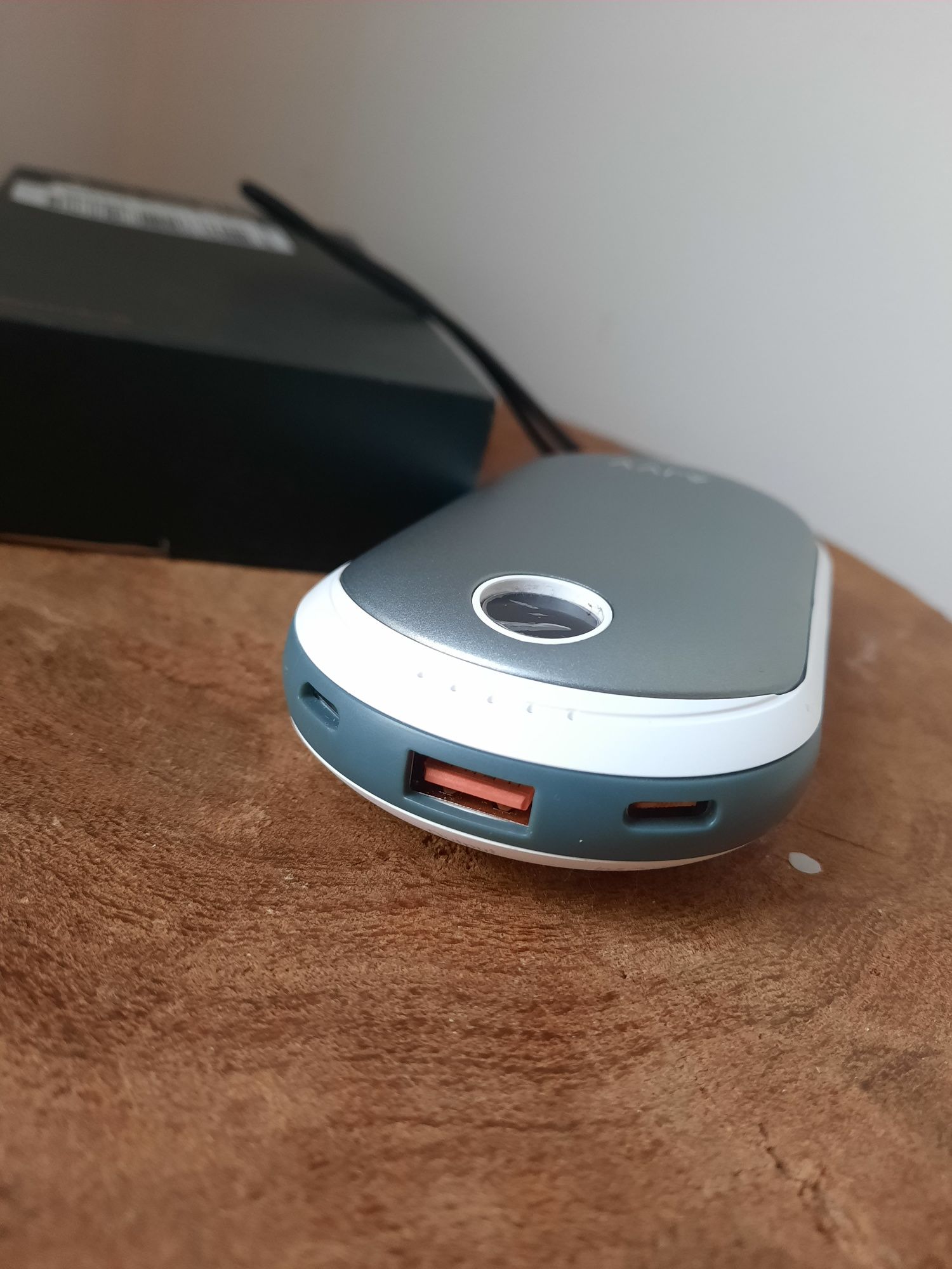 2 w 1 ogrzewacz do rąk + powerbank 10 000 mAh