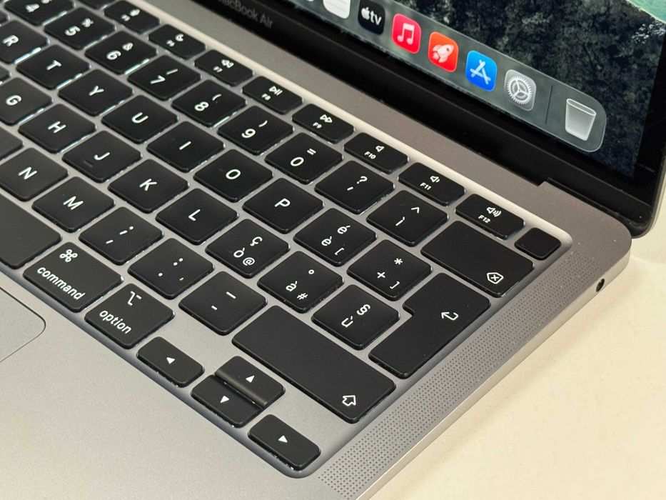 MacBook Air 13 2020 M1 85% Kondycji 8GB RAM 256GB SSD GWARANCJA