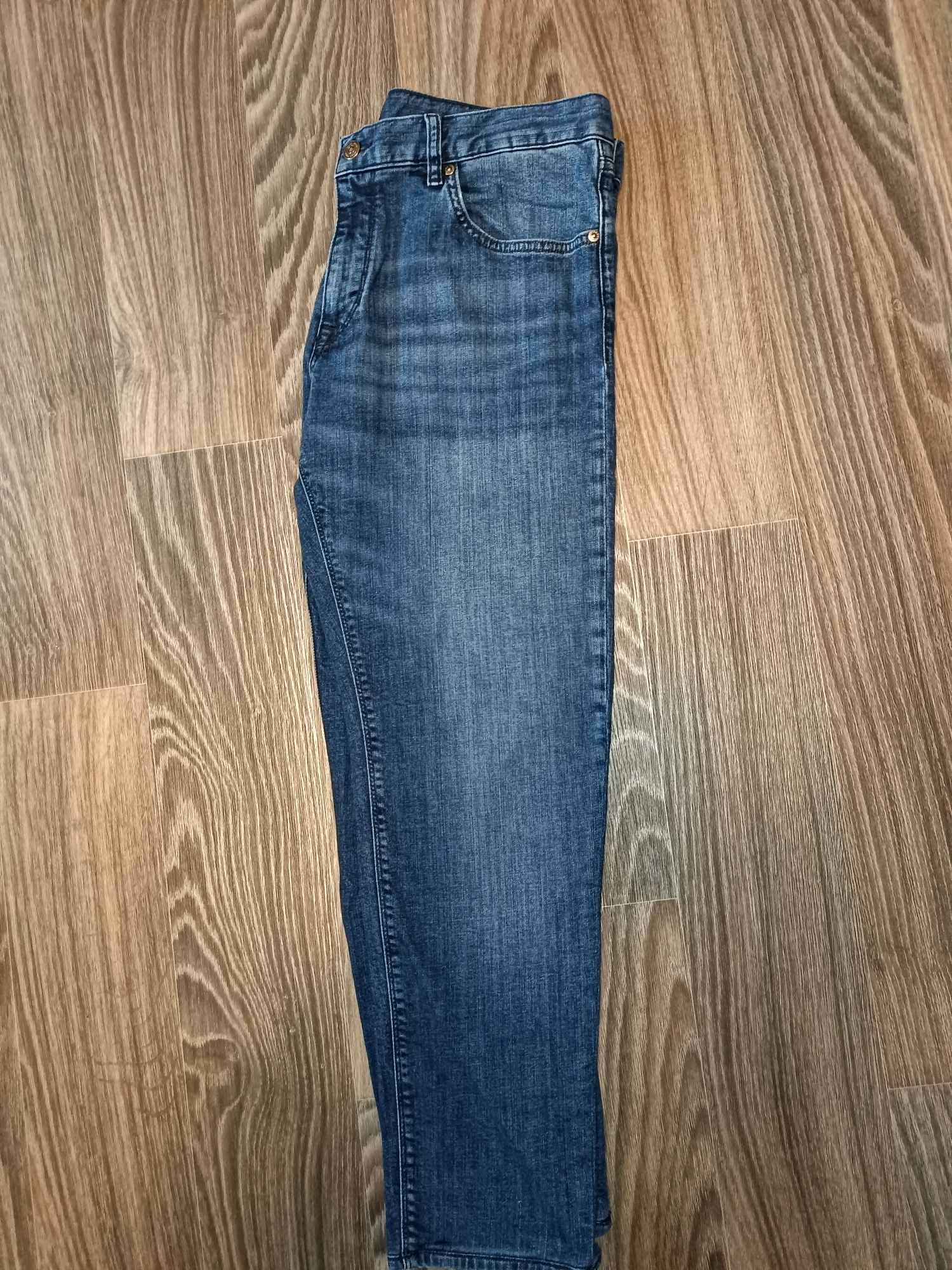 Продам  джинсы, Hugo Boss