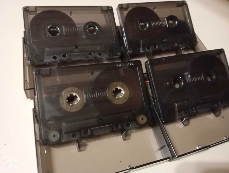 Аудиокассеты новые RONEeS ur 90